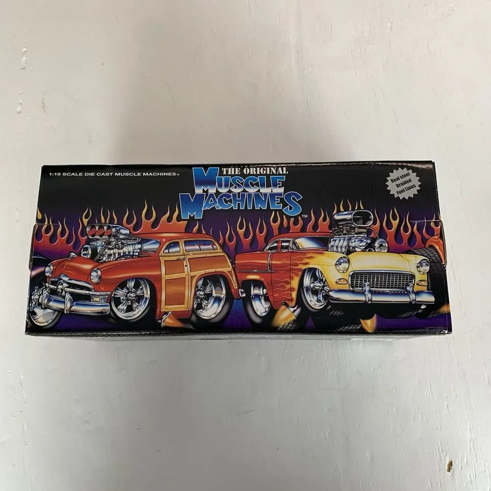 Muscle Machines '32 Roadster 1:18 Scale Diecast Car Metal Mint